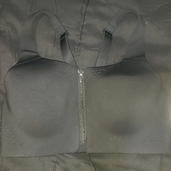 Victoria front zip feathermax - Picture 1 of 3